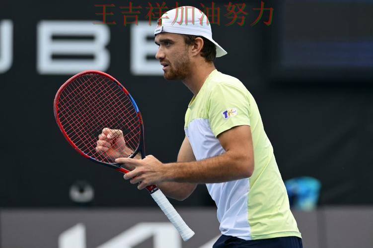 NBA阵容变化盘点:张之臻表现抢眼 使竞争形势愈发激烈 NBA阵容变化盘点:张之臻表现抢眼 使竞争形势愈发激烈